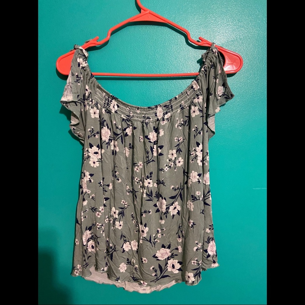 AE off the shoulder floral top